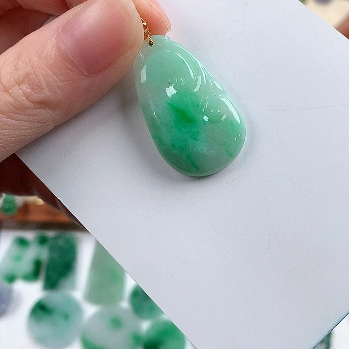 颈饰18K金镶嵌翡翠86337756789