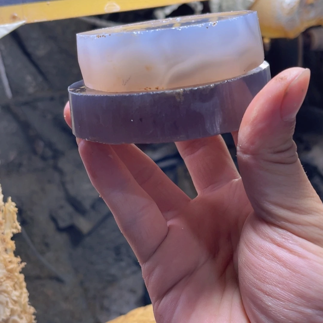 郭***磊定制玛瑙手镯工费