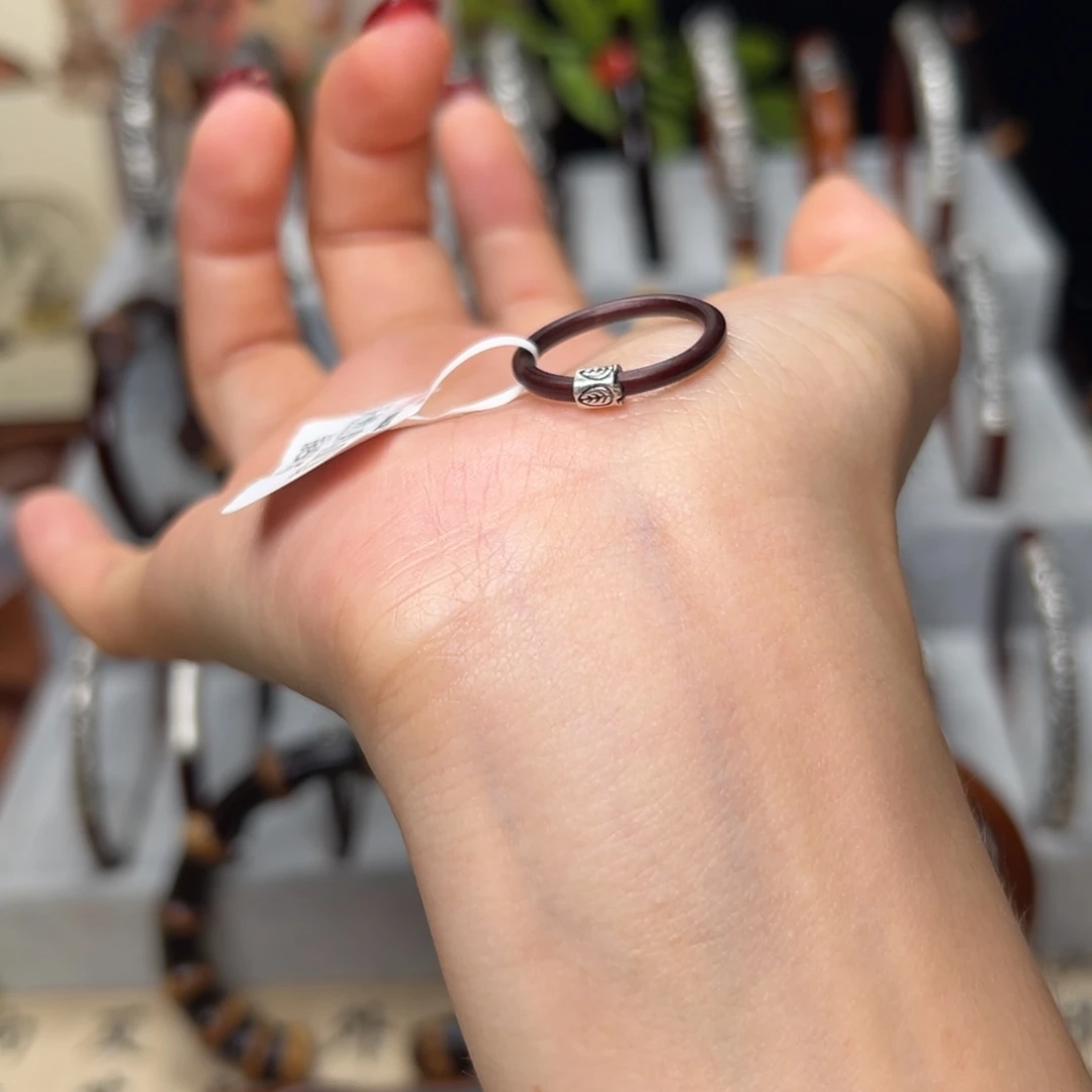 段***黑藤类手串/手链鸡血藤