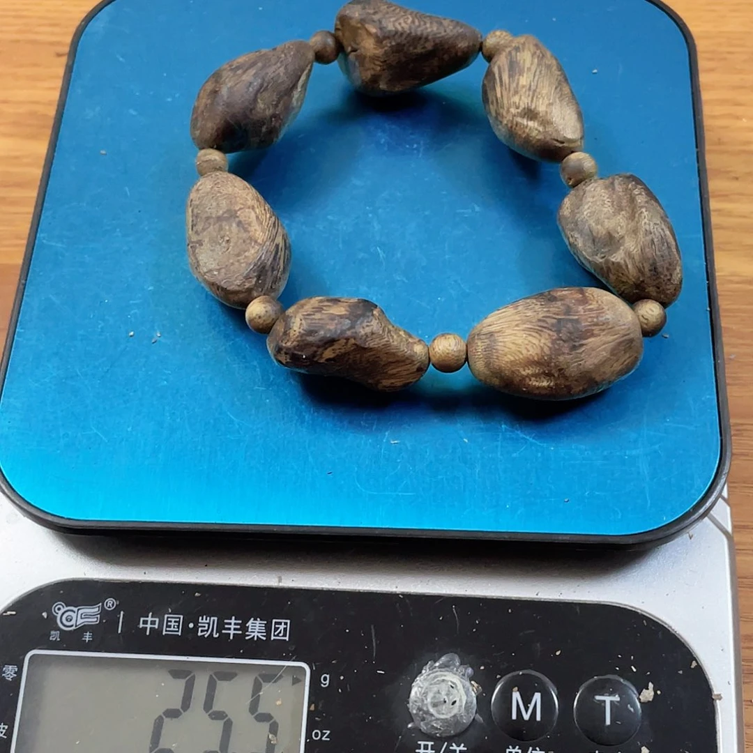 沉香木手串古*树丁油手串