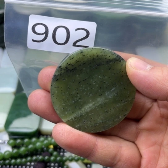 和田玉未镶嵌珠宝半成品