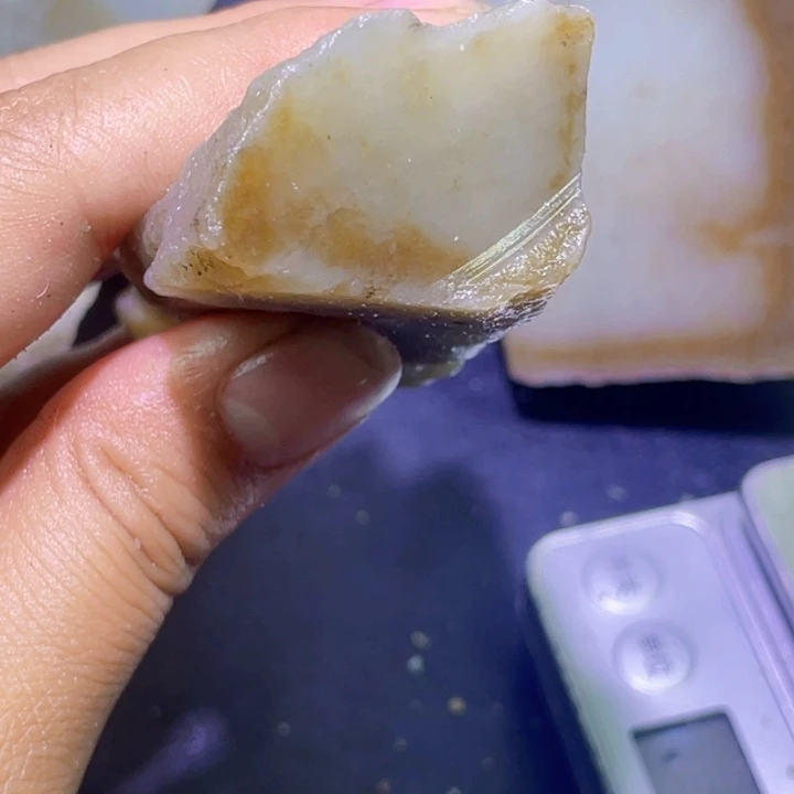 和田玉未镶嵌珠宝半成品
