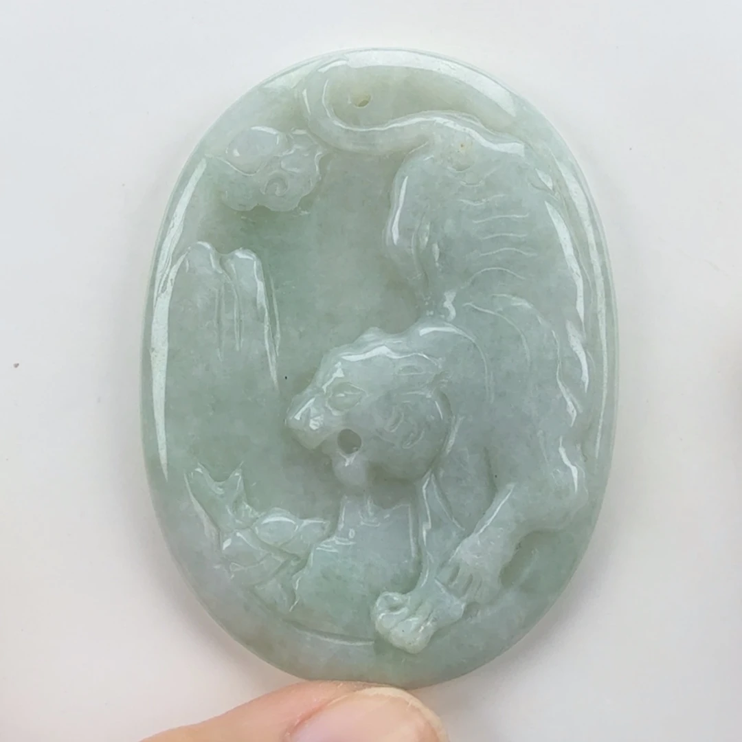 翡翠挂件未镶嵌翡翠
