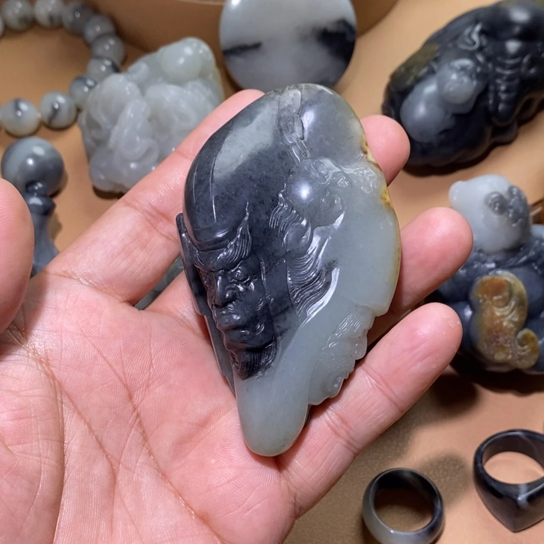 未镶嵌和田玉把件