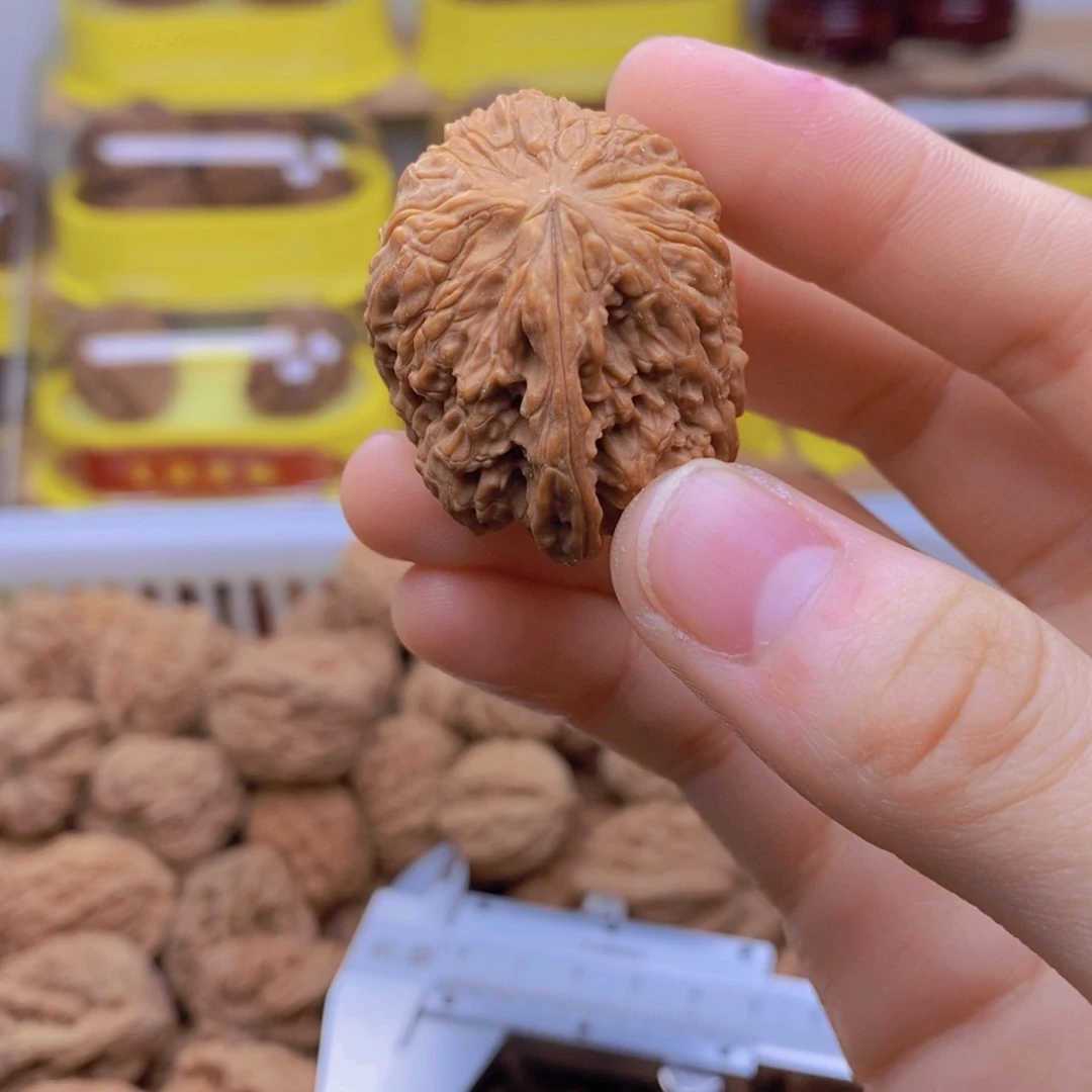 把件文玩核桃嗯*