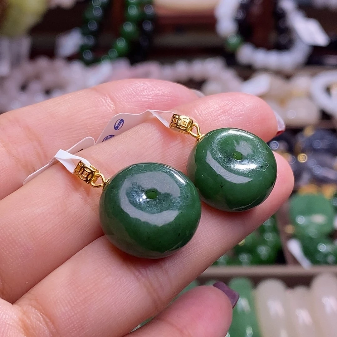 和田玉未镶嵌多样性发一 碧玉银扣子