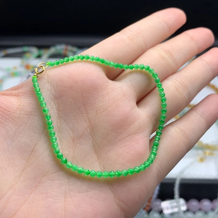 翡翠手镯未镶嵌卡