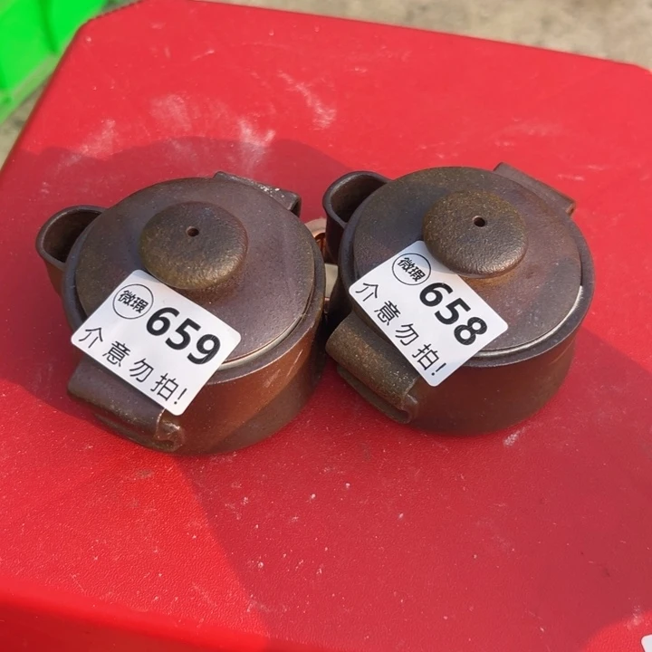 一***山茶壶紫砂降坡泥两个140cc