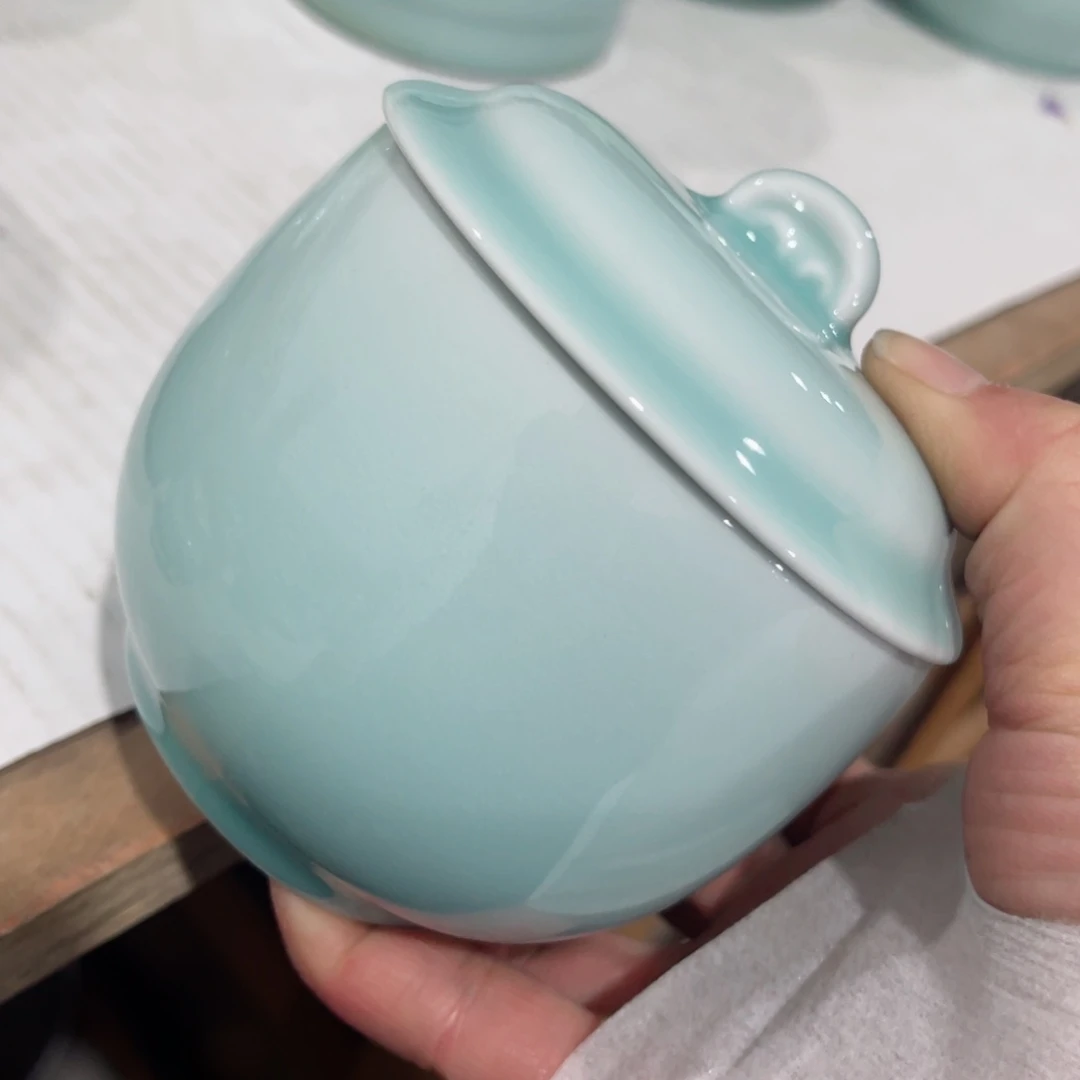 瓷片哈哈哈哈哈哈哈哈哈哈哈