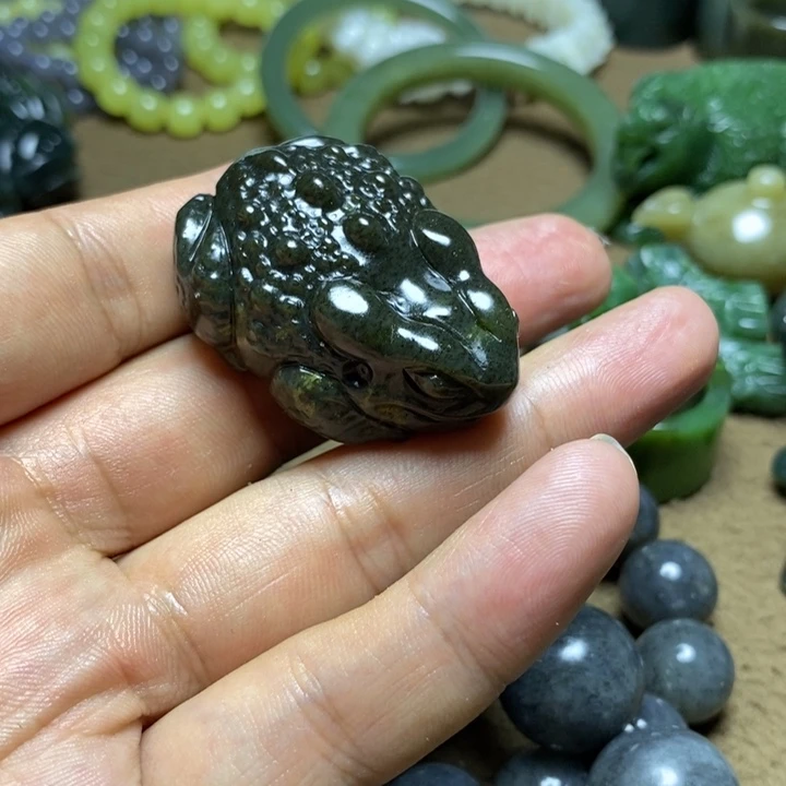 顺***心颈饰未镶嵌和田玉