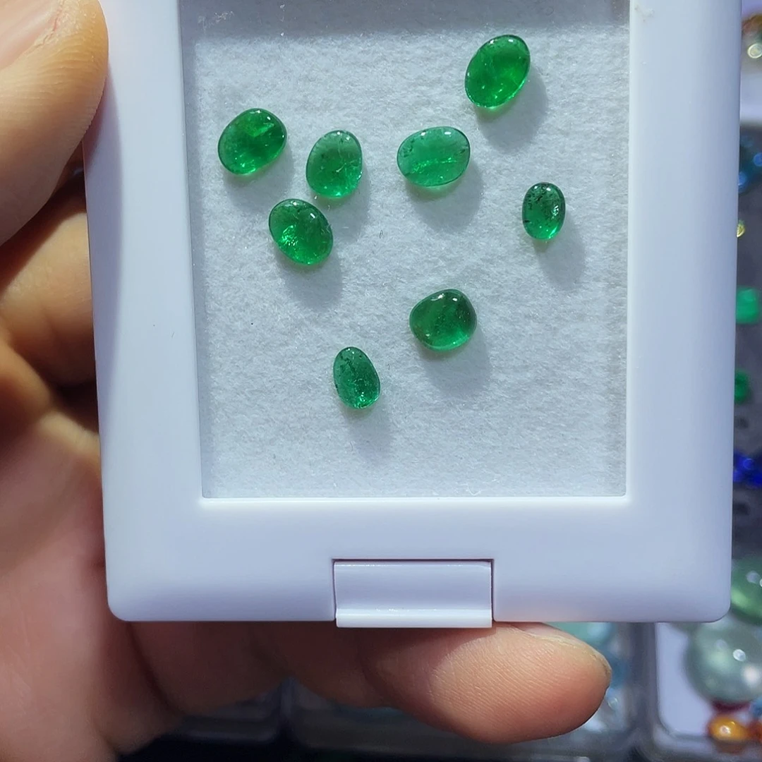 裸石未镶嵌祖母绿4.5ct