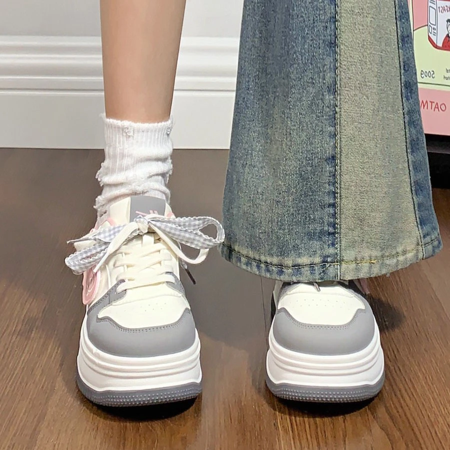 回力翅膀板鞋女2025冬季新款厚底舒适运动鞋女鞋学生休闲跑步鞋子