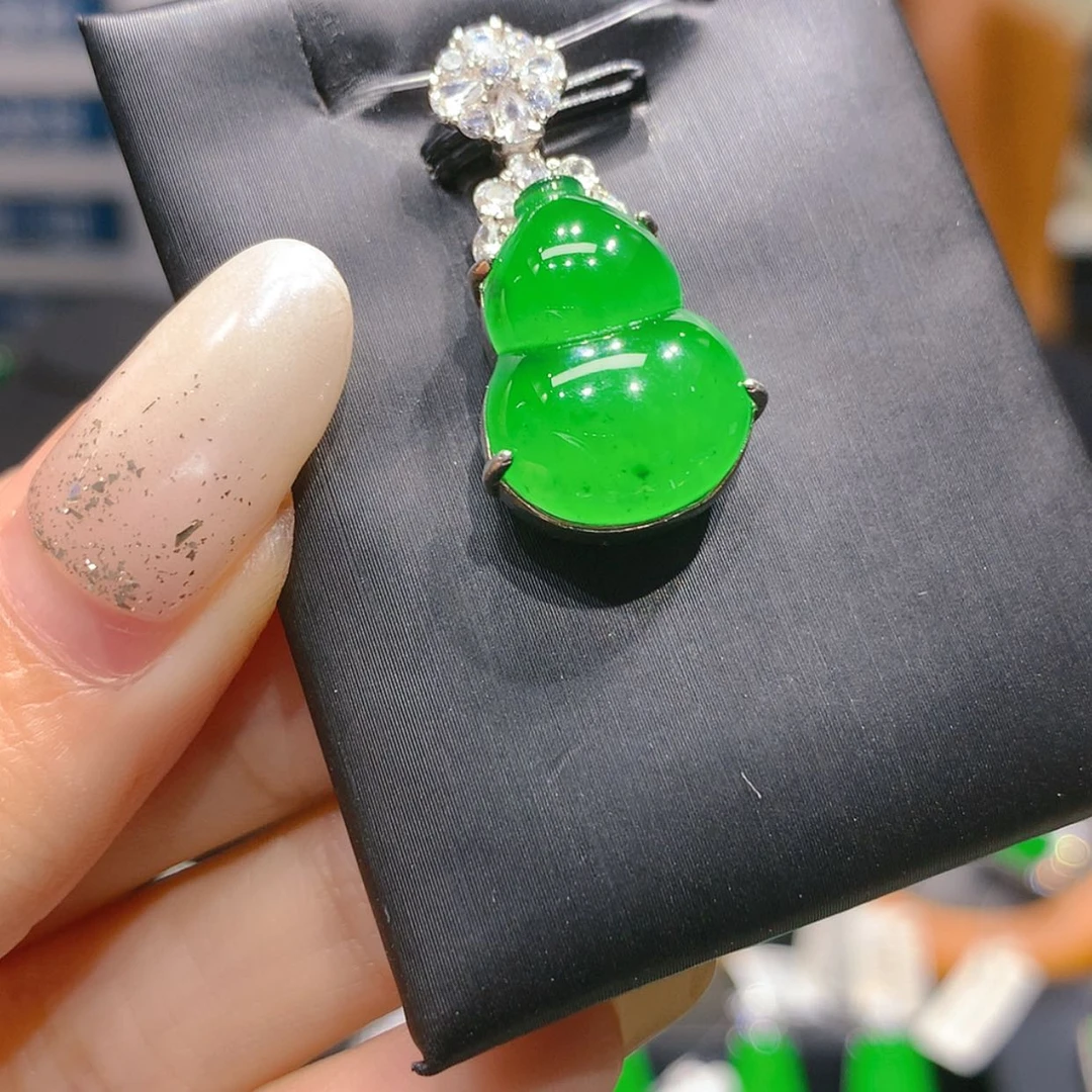 【闪购商品】颈饰银S925镶嵌翡翠4柒姐