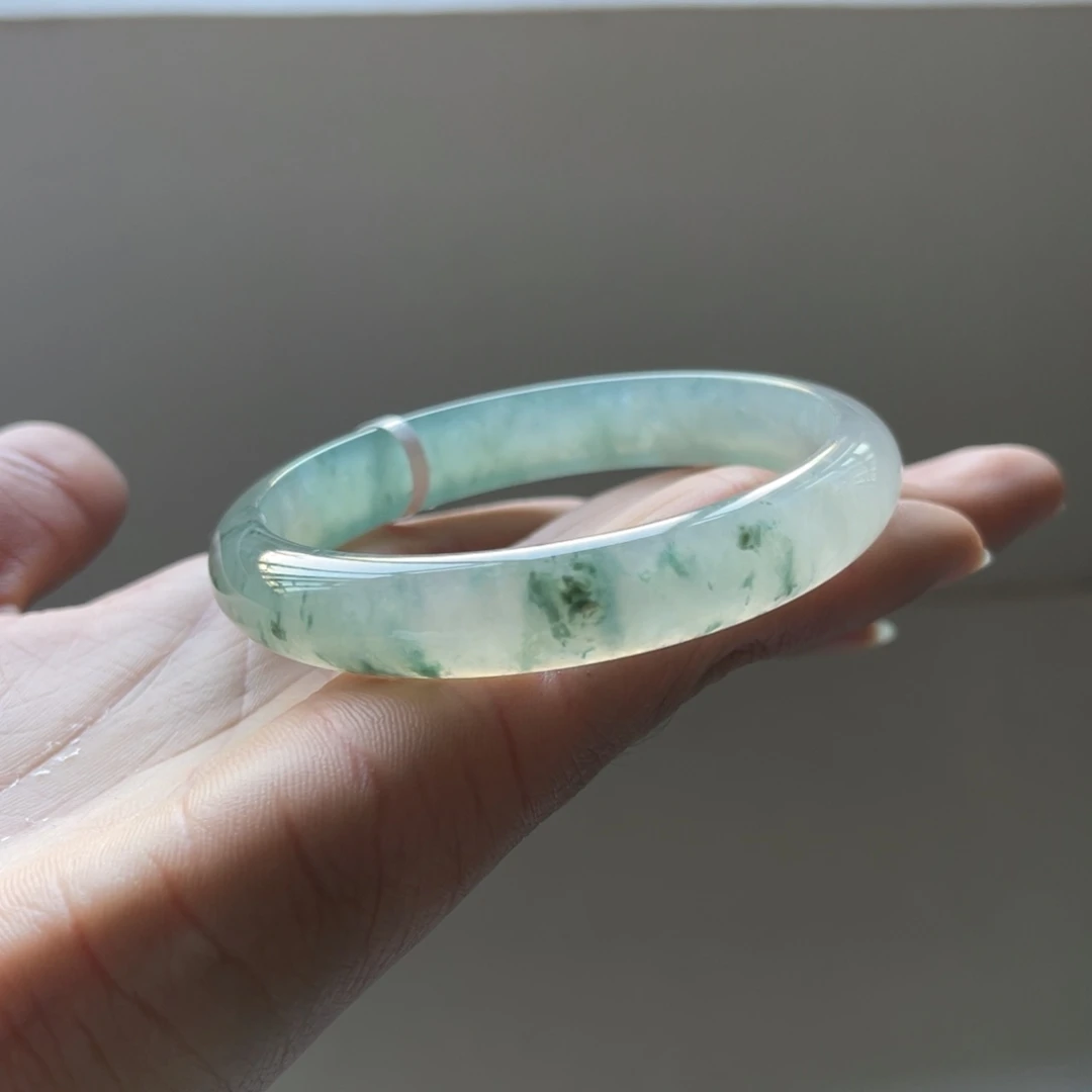 翡翠未镶嵌手镯58.5圈三天鉴赏期