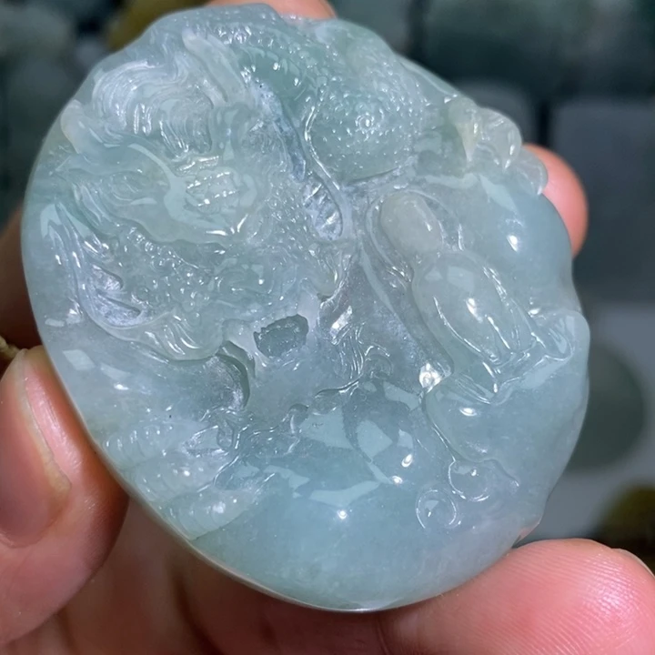定制翡翠未镶嵌龙