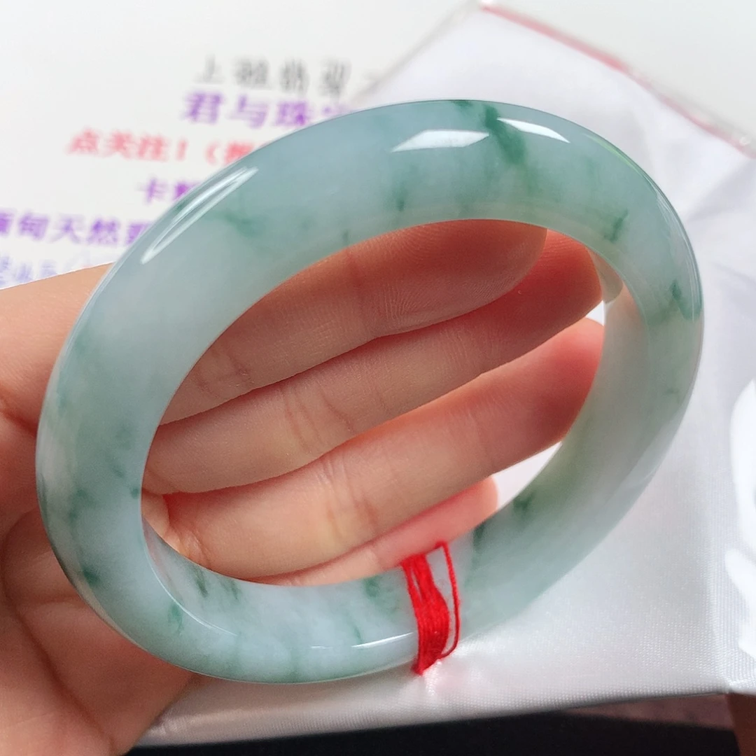 翡翠手镯未镶嵌 正圈①③①