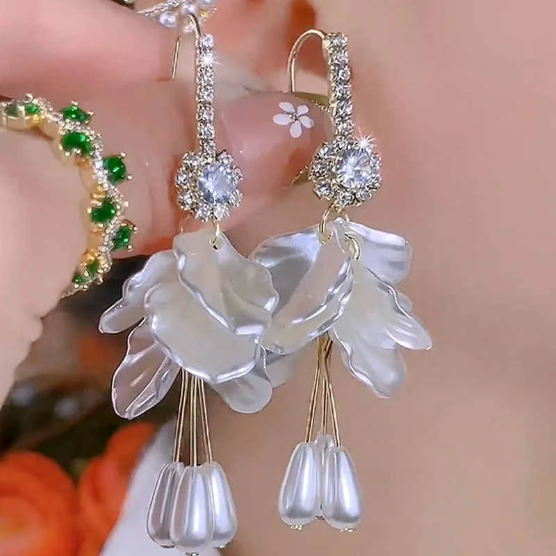 铜合金耳饰 新款超仙时尚度假风耳环轻奢气质百搭长款耳饰女耳坠