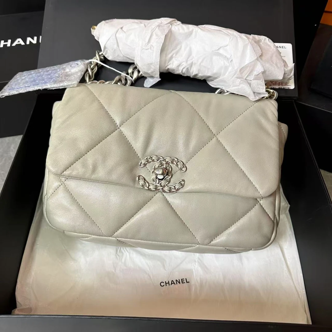 99新 Chanel/香奈儿 飞小雨Fisoy/ 19BAG灰色小号斜挎包