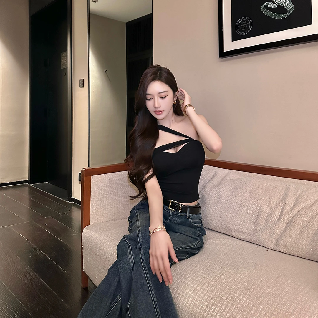 SX善喜黑色别致性感显胸交叉网纱肩带抹胸背心女高冷气质内搭上衣