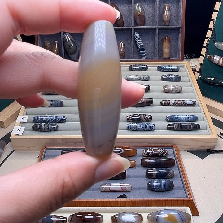 玛瑙/玉髓合金颈饰