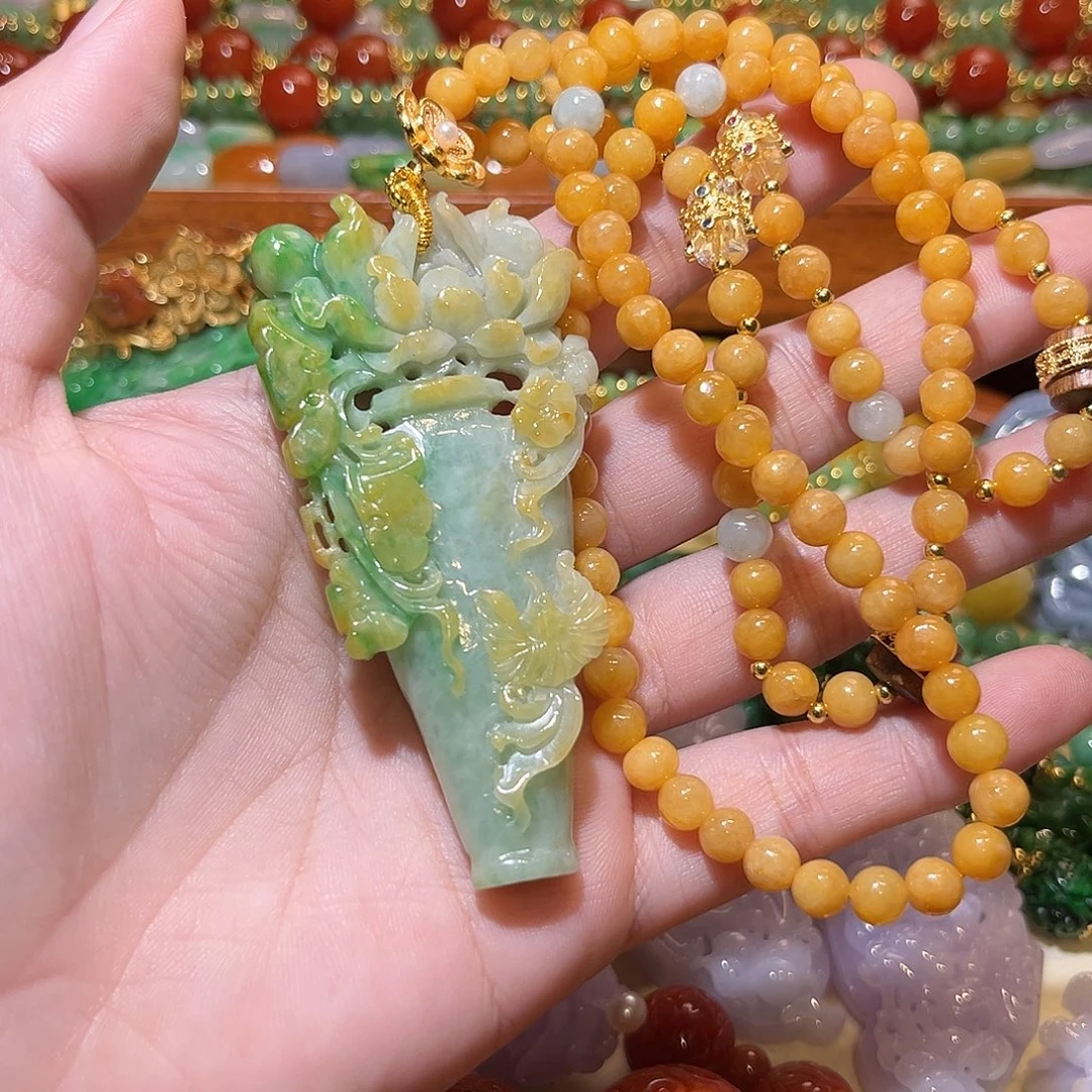 翡翠未镶嵌颈饰翡翠