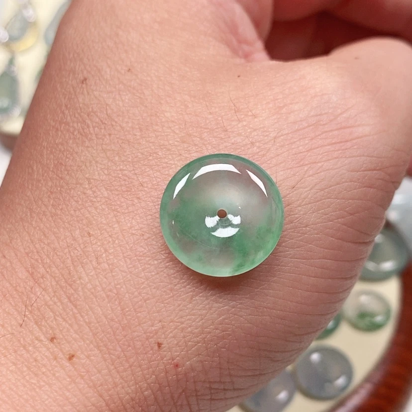 【闪购商品】翡翠未镶嵌吊坠(不含链)