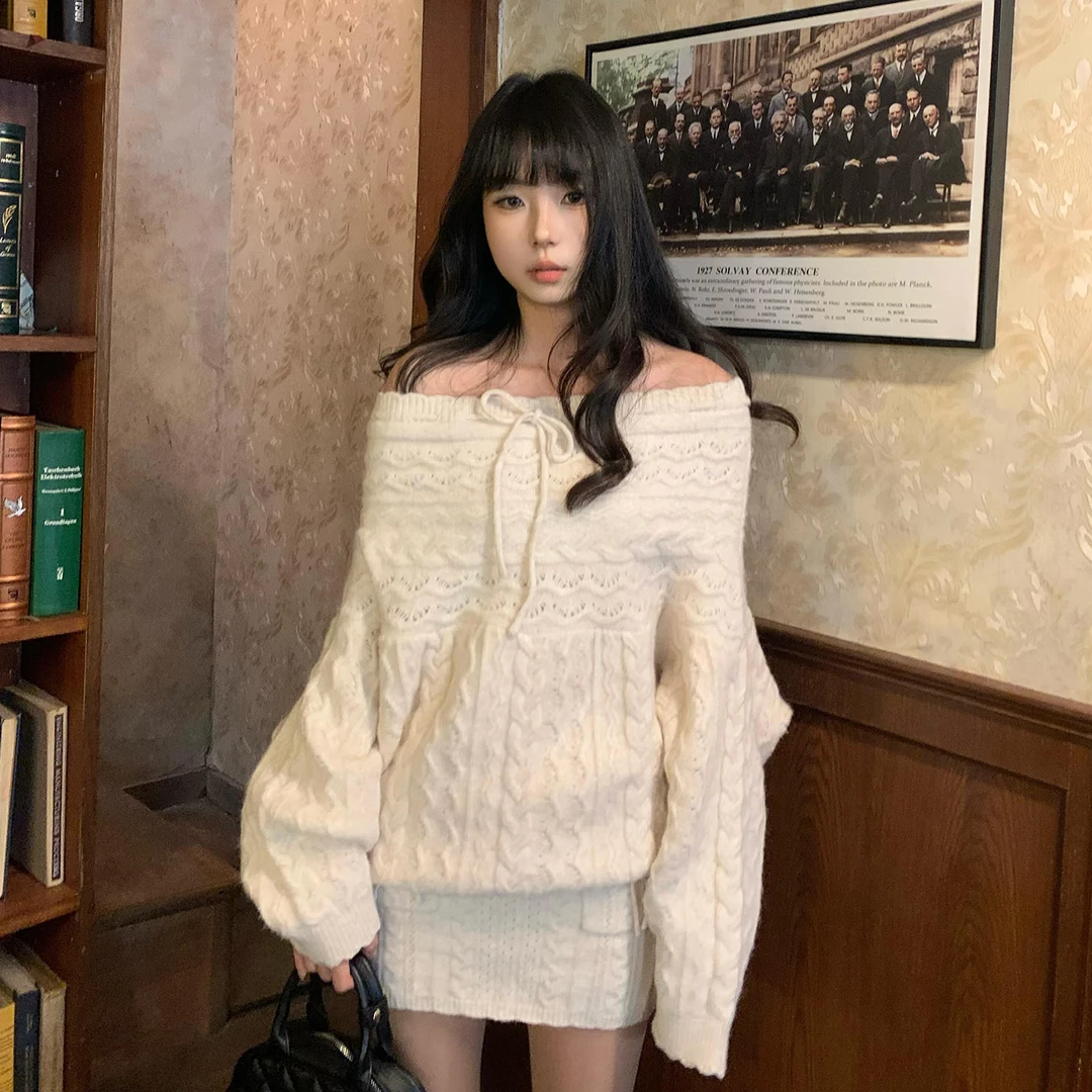 白月光韩系穿搭针织两件套秋冬季一字肩毛衣连衣裙子女装短裙套装