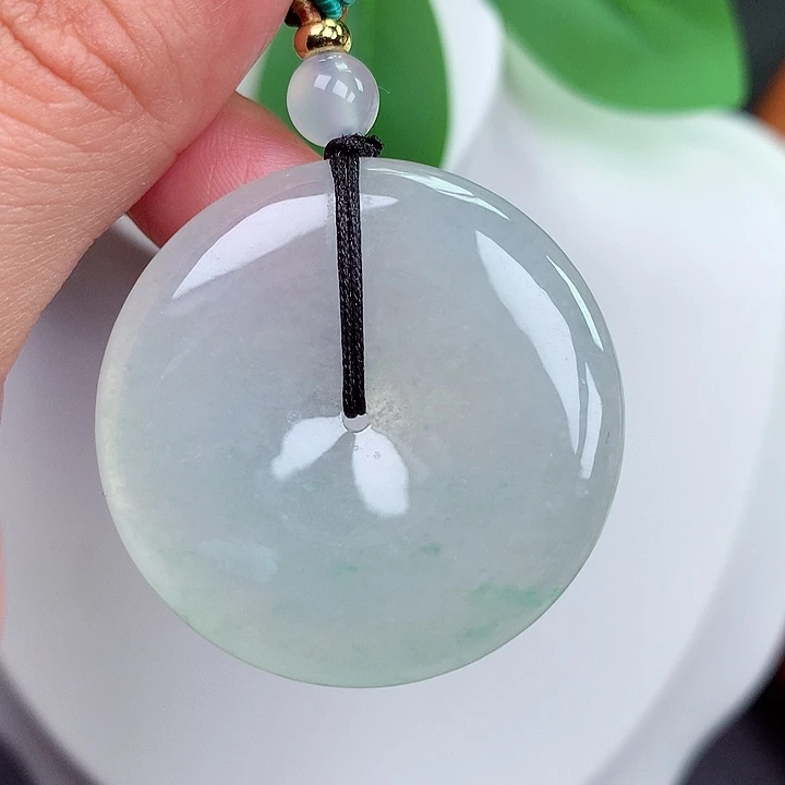 颈饰未镶嵌翡翠平安扣35.6x5.3mm