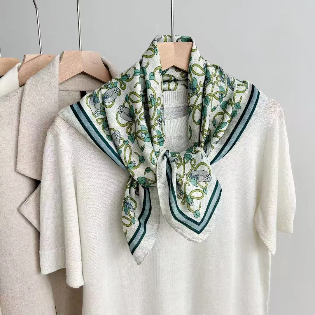 65方巾新款双面(春语)时尚百搭方巾春秋护颈装饰围巾女