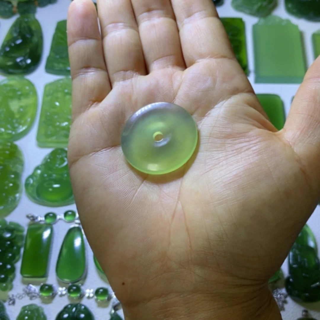 【闪购商品】未镶嵌蛇纹石玉颈饰