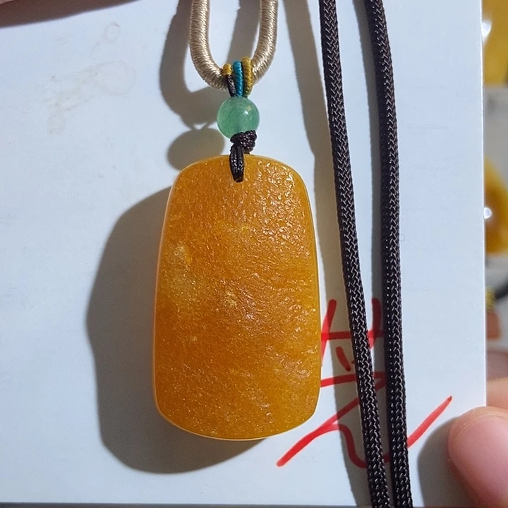 定制琥珀未镶嵌琥珀的