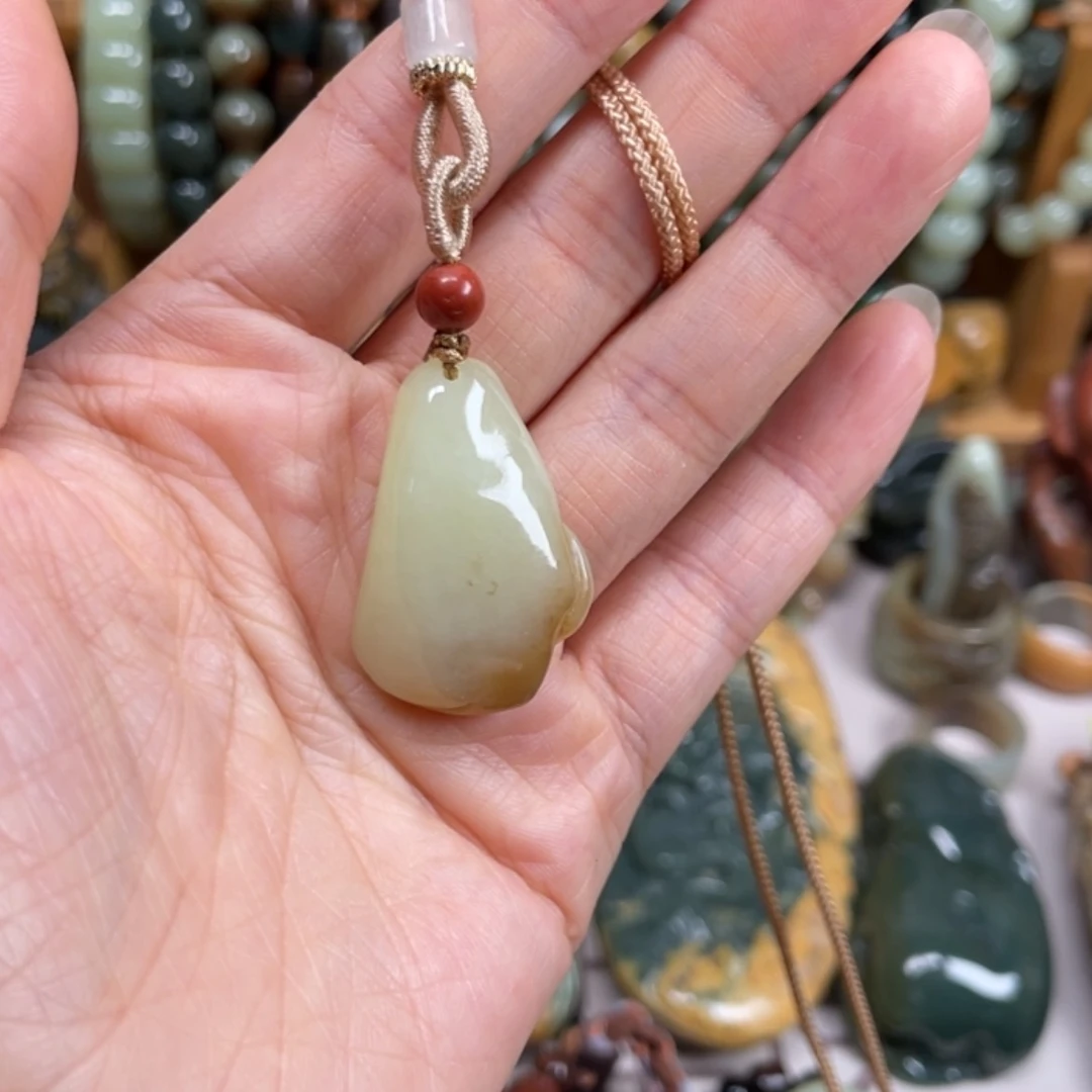 【闪购商品】岫岩老玉（透闪石质玉）未镶嵌挂件