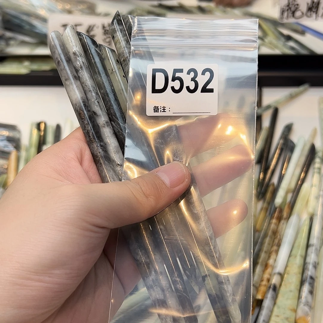 .***M蛇纹石玉未镶嵌发饰