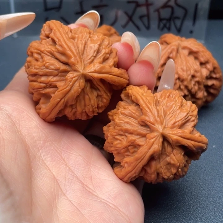 。***。吊坠文玩核桃白狮子