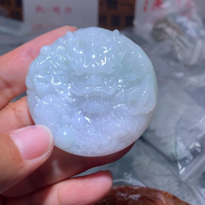 翡翠未镶嵌颈饰保真天然A货翡翠