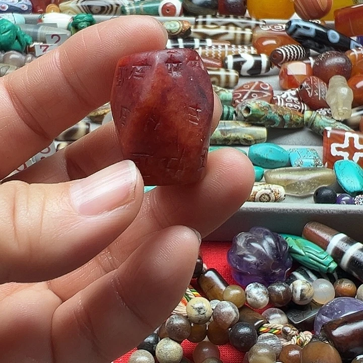 玛瑙/玉髓合金颈饰