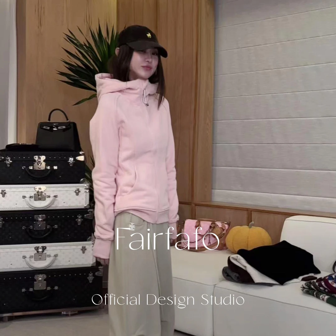 【刺绣连帽卫衣外套】WYAL4B189秋冬加绒保暖舒适修身显瘦气质外套