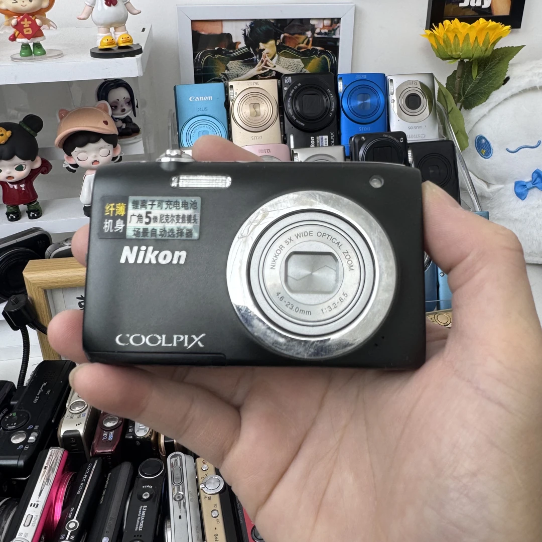 95新 Nikon/尼康 s2600  网红款4倍变焦冷白带磨皮网红款