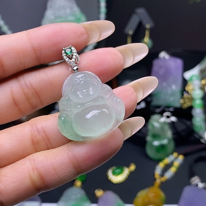 翡翠未镶嵌吊坠(赠链)