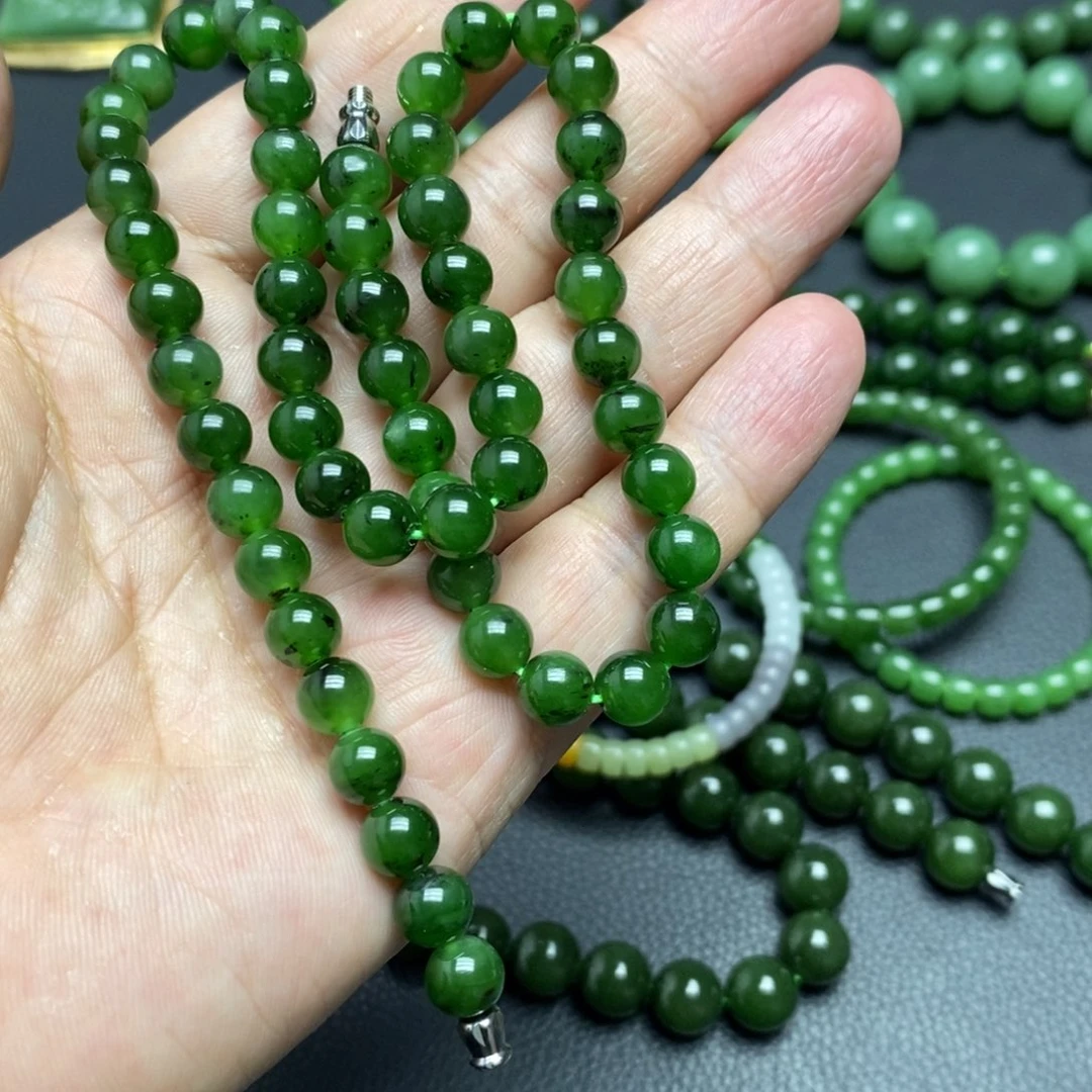 和田玉（碧玉）颈饰未镶嵌