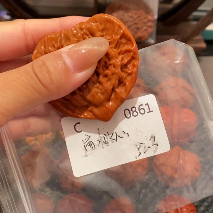 蜜***桃文玩核桃把件精品