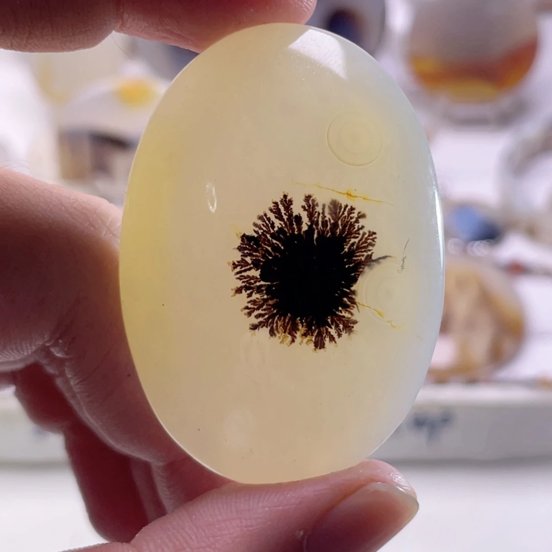 玛瑙/玉髓未镶嵌珠宝奇石