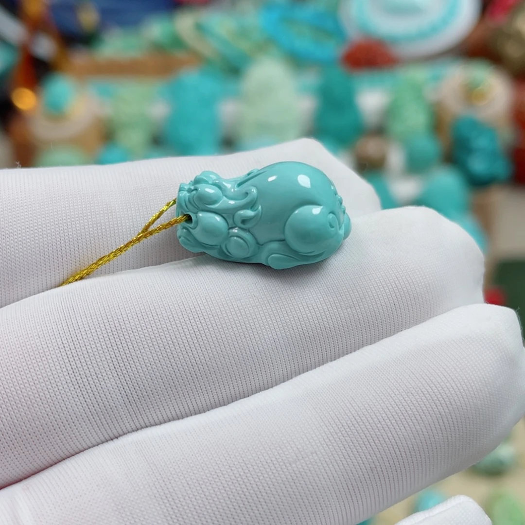 绿松石未镶嵌珠宝奇石