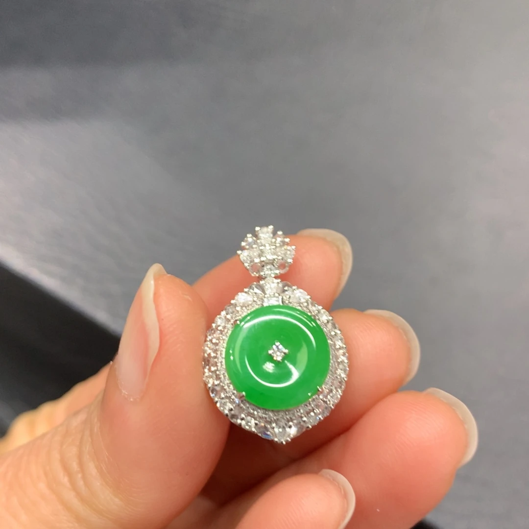 翡翠18K金镶嵌吊坠(不含链)