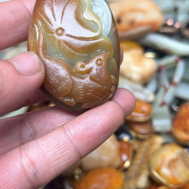 和田玉挂件未镶嵌鱼**8