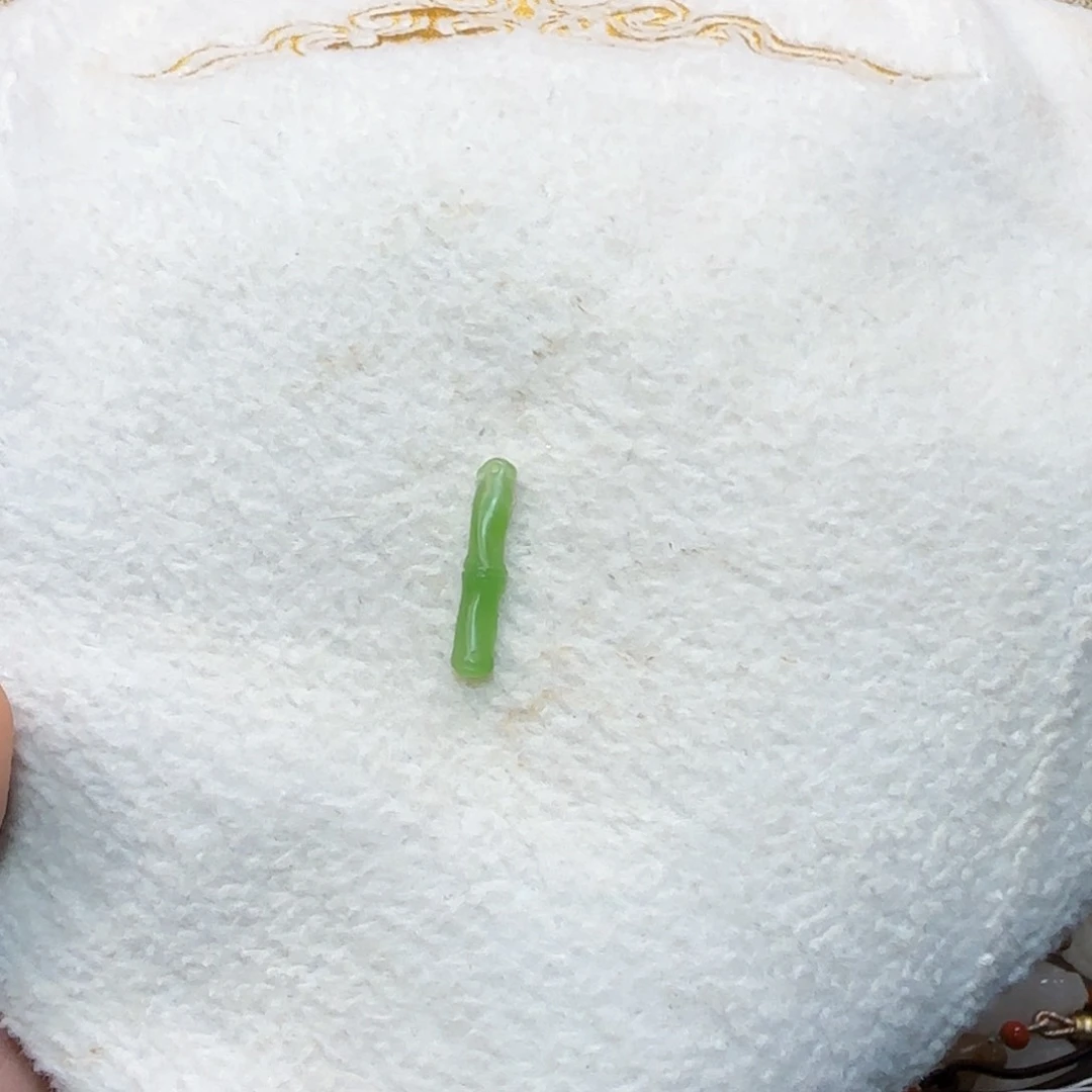 和田玉吊坠(不含链)未镶嵌唐**?