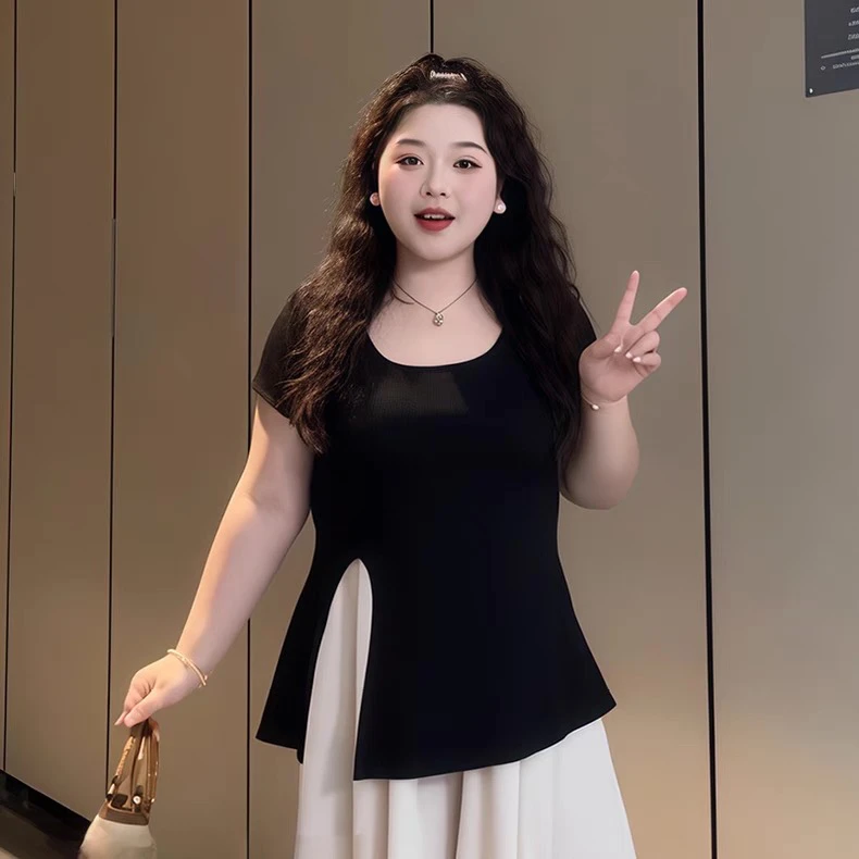 大码女夏季修身方领正肩短袖T恤胖mm显瘦气质设计感高腰开叉上衣