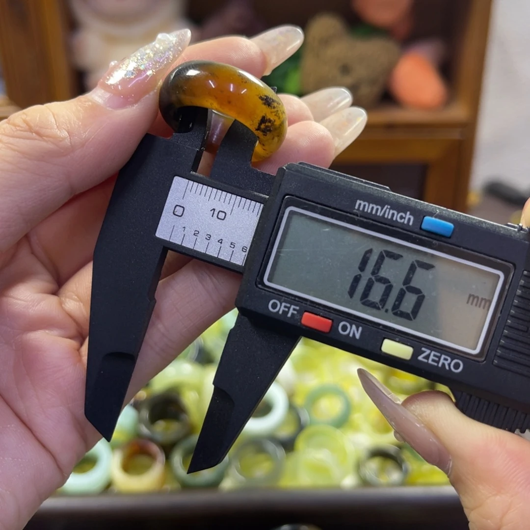 蛇纹石玉未镶嵌手镯179
