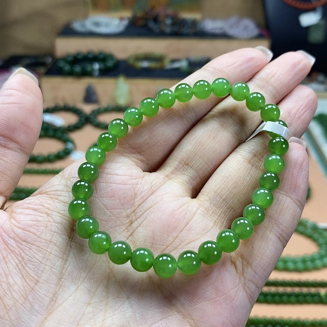 颈饰未镶嵌和田玉（碧玉）婷*