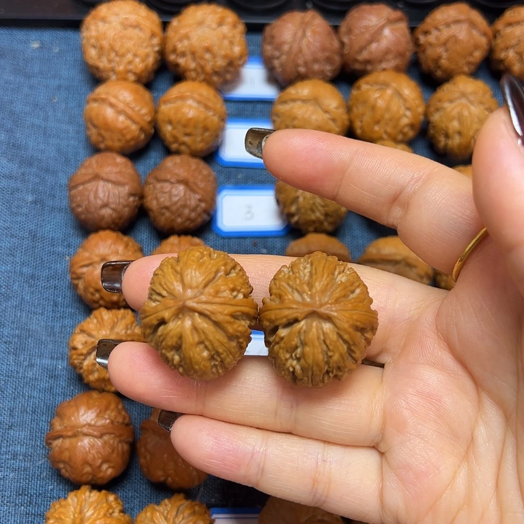 文玩核桃吊坠粗筋狮子29尺全品无修